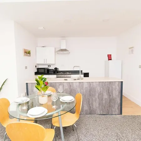 Albion High Street Apartment *
